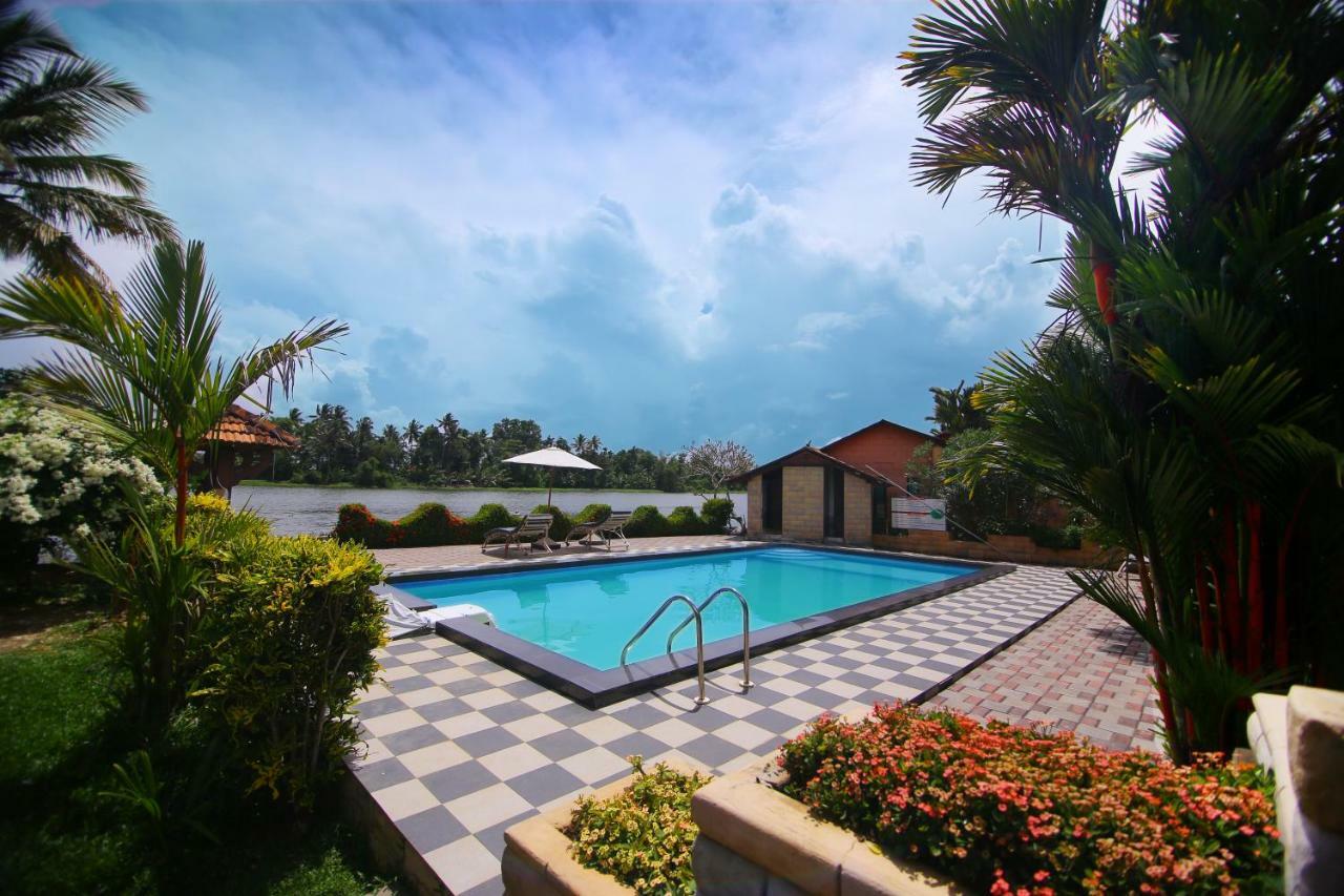 Green Palace Ayurveda Resort, Alleppey Alappuzha Exterior foto